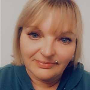 Meet your Posher, Joni